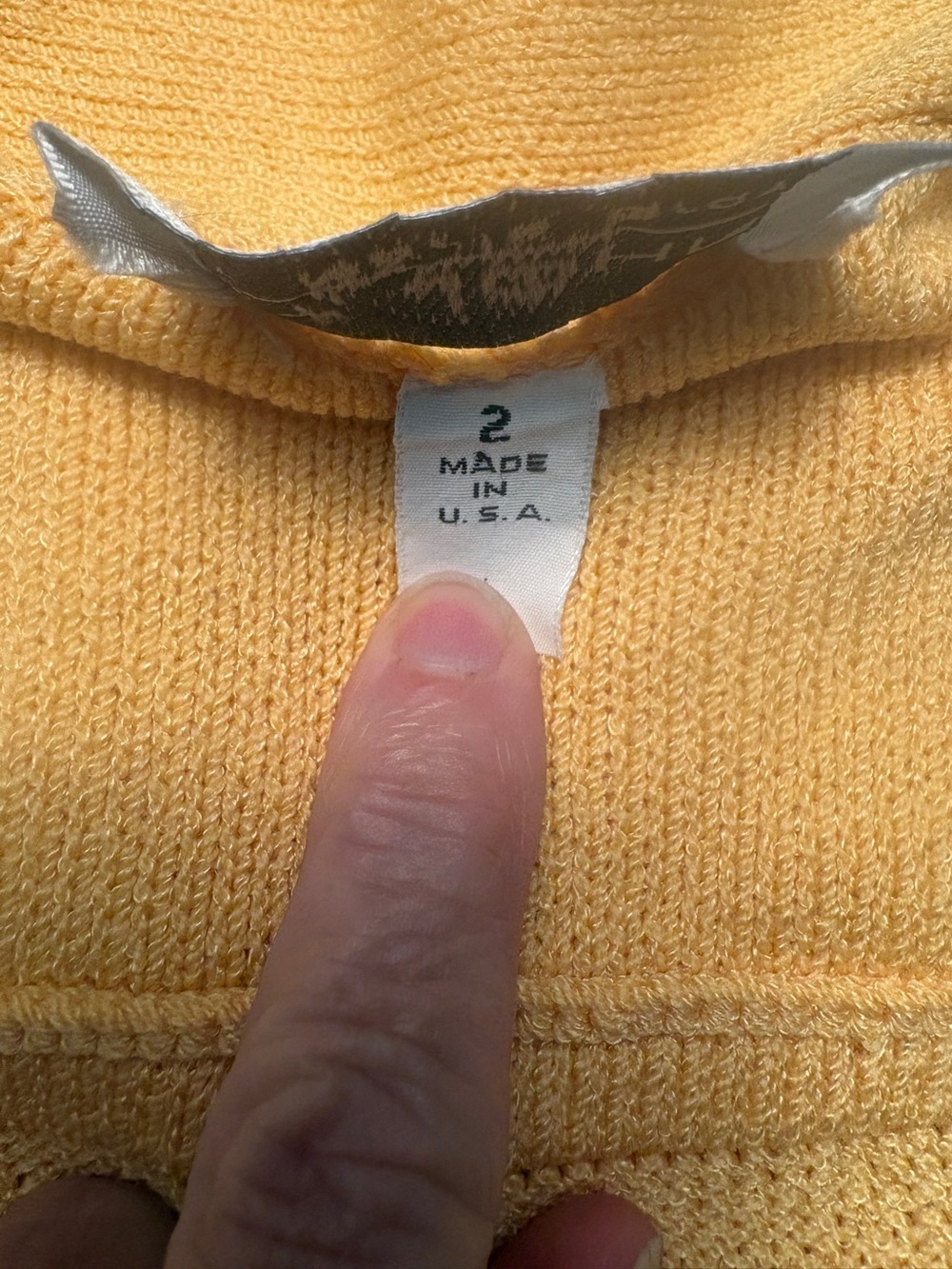 Vintage St. John by Marie Gray Santana Knit Butter Yellow Dress size 2 - Picture 11 of 16
